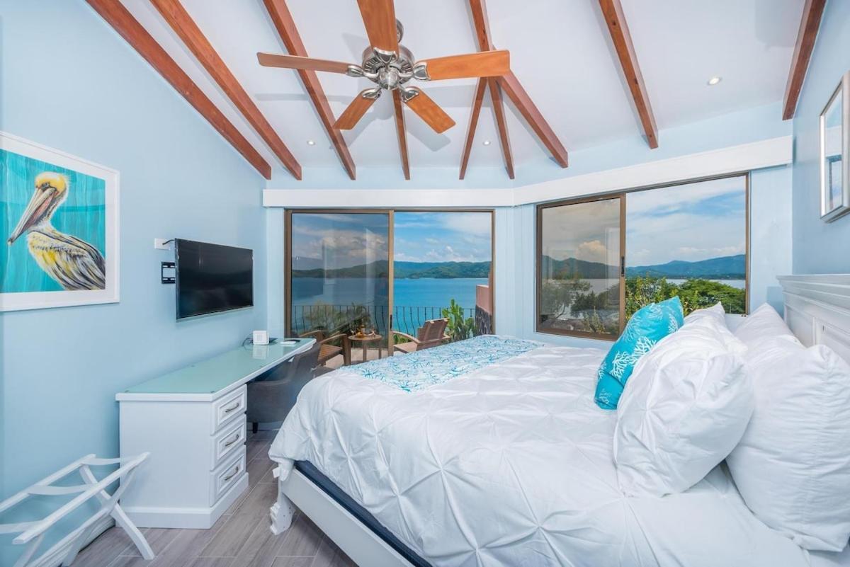 Oceanfront Newly Interior Renovated Apartment