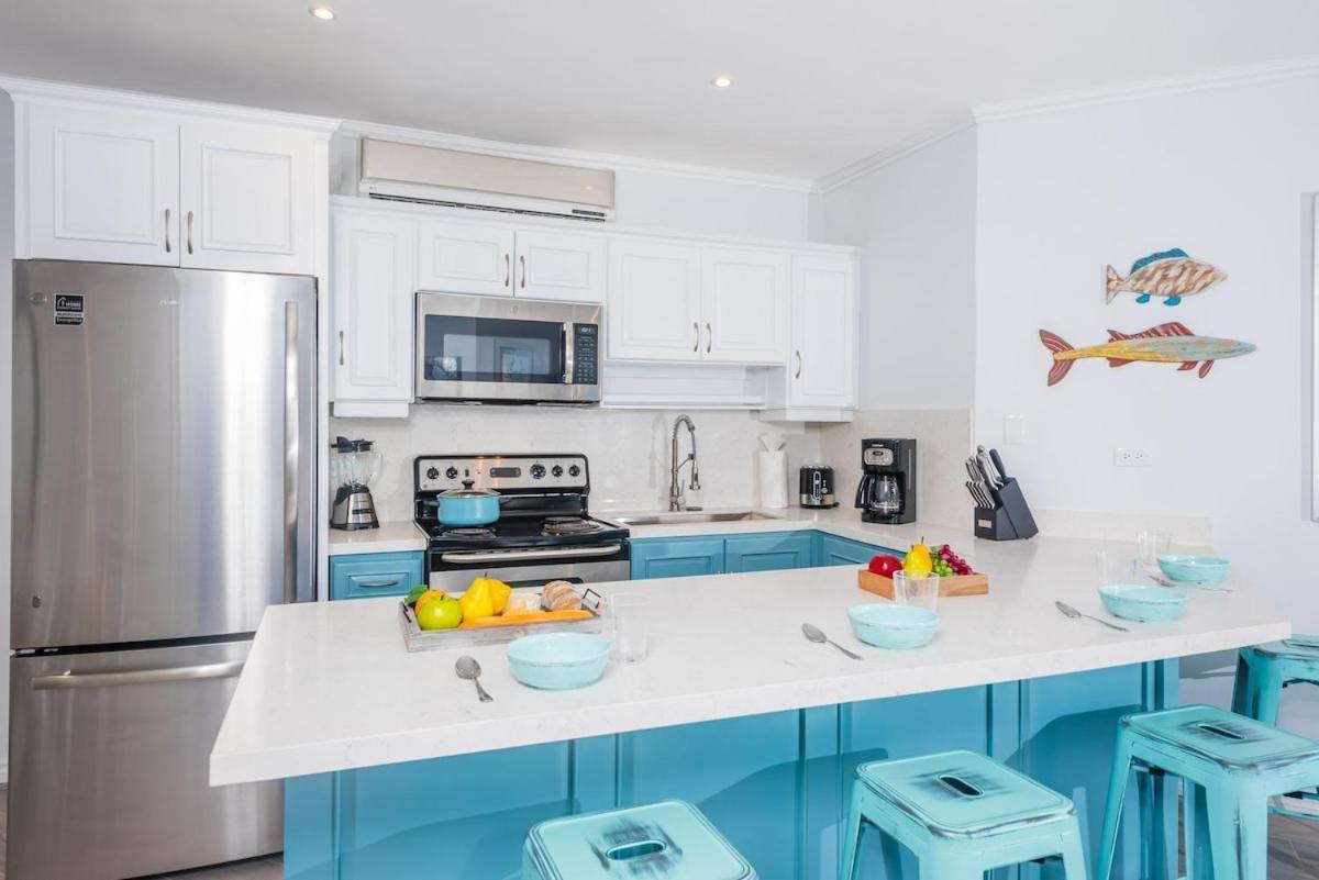 Apartment Oceanfront Newly Interior Renovated