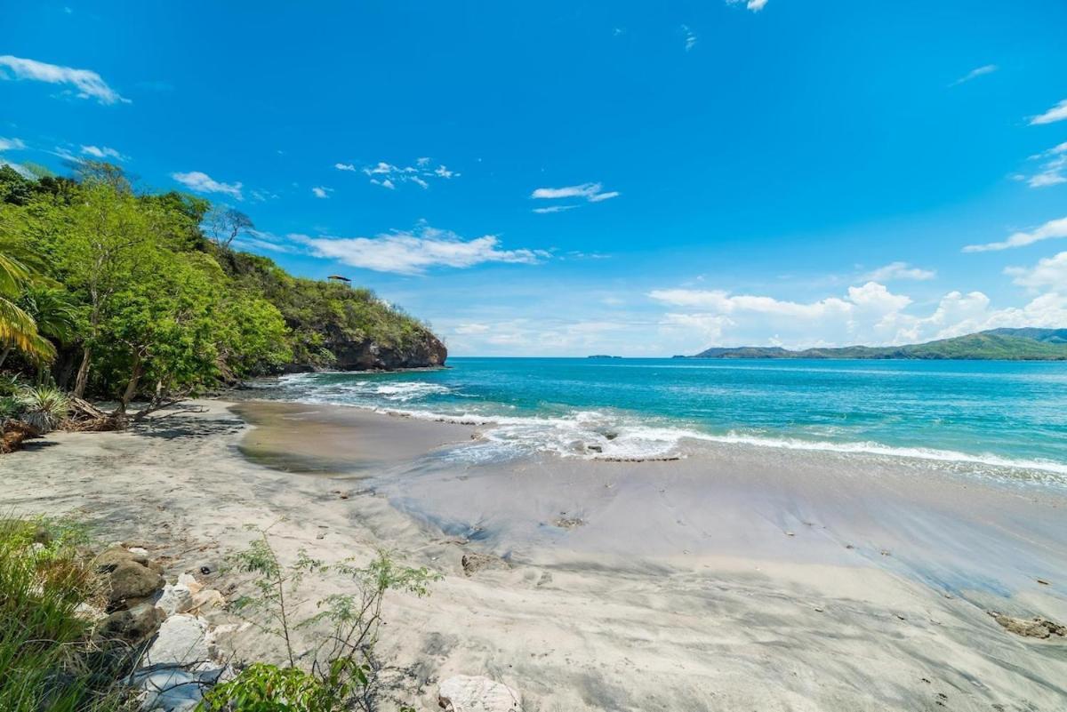 Apartment Oceanfront Newly Interior Renovated Playa Flamingo